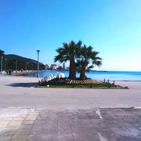 Brilliant House アパート *